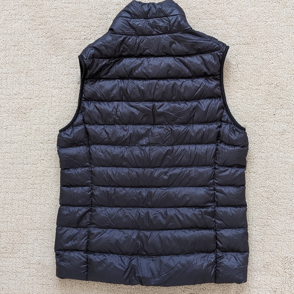 Uniqlo Ultra Light Packable Down Puffer Vest Women M Black Lightweight Full Zip - Picture 3 of 6